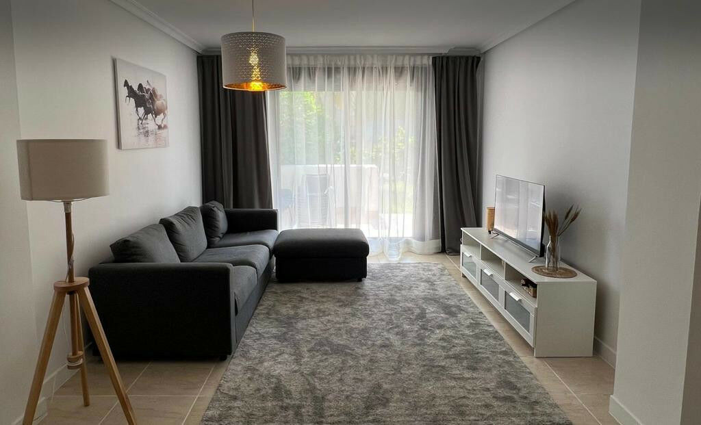 Ground Floor Apartment Estepona Málaga - image 8