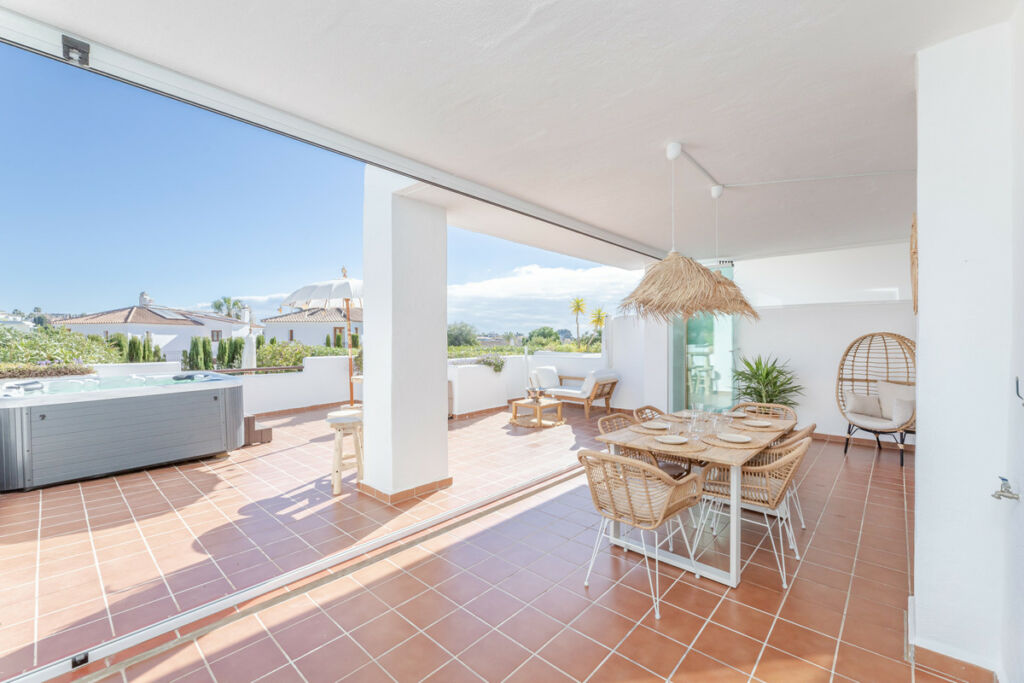 Ground Floor Apartment Estepona Málaga - image 8