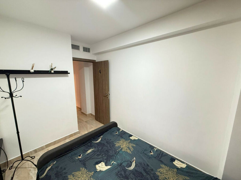 Middle Floor Apartment Torrevieja Alicante - image 8