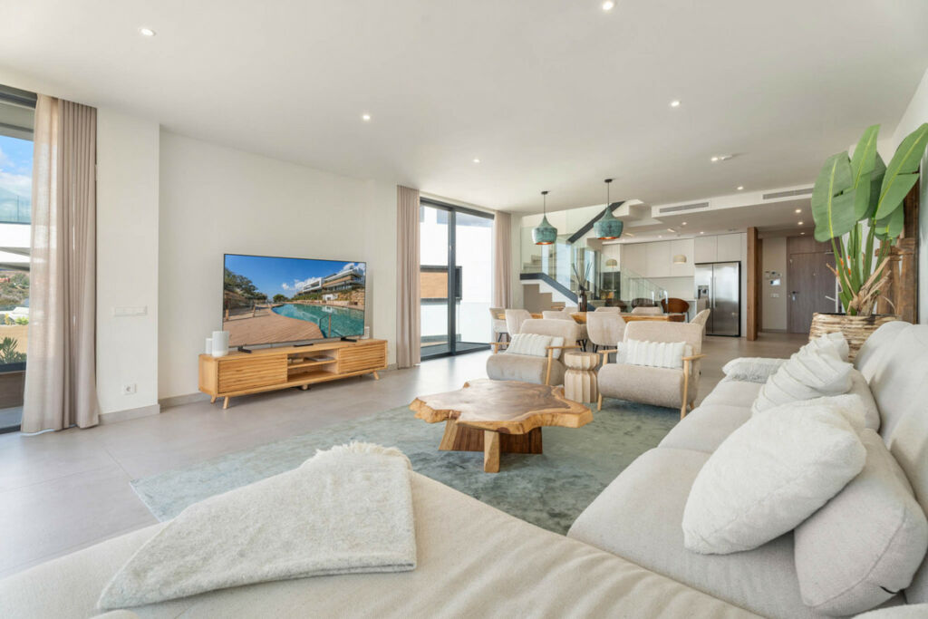 Penthouse Duplex Artola Málaga - image 8
