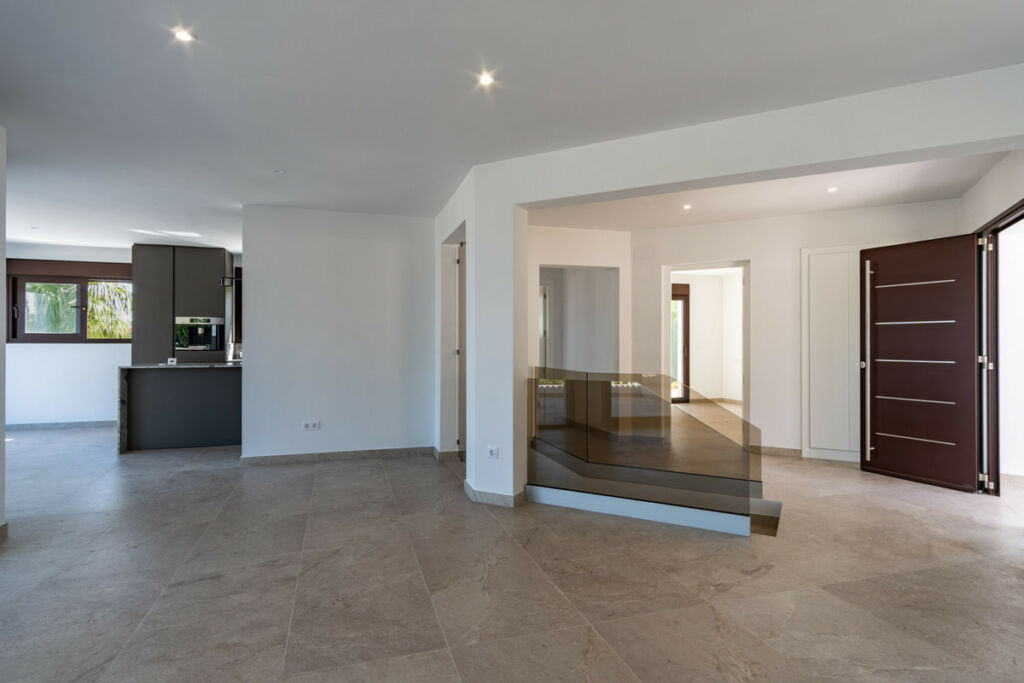 Detached Villa Denia Alicante - image 9