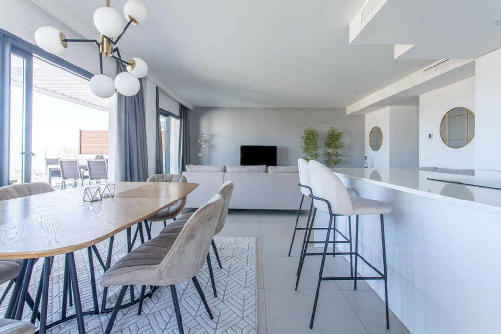 Middle Floor Apartment Calanova Golf Málaga - image 9