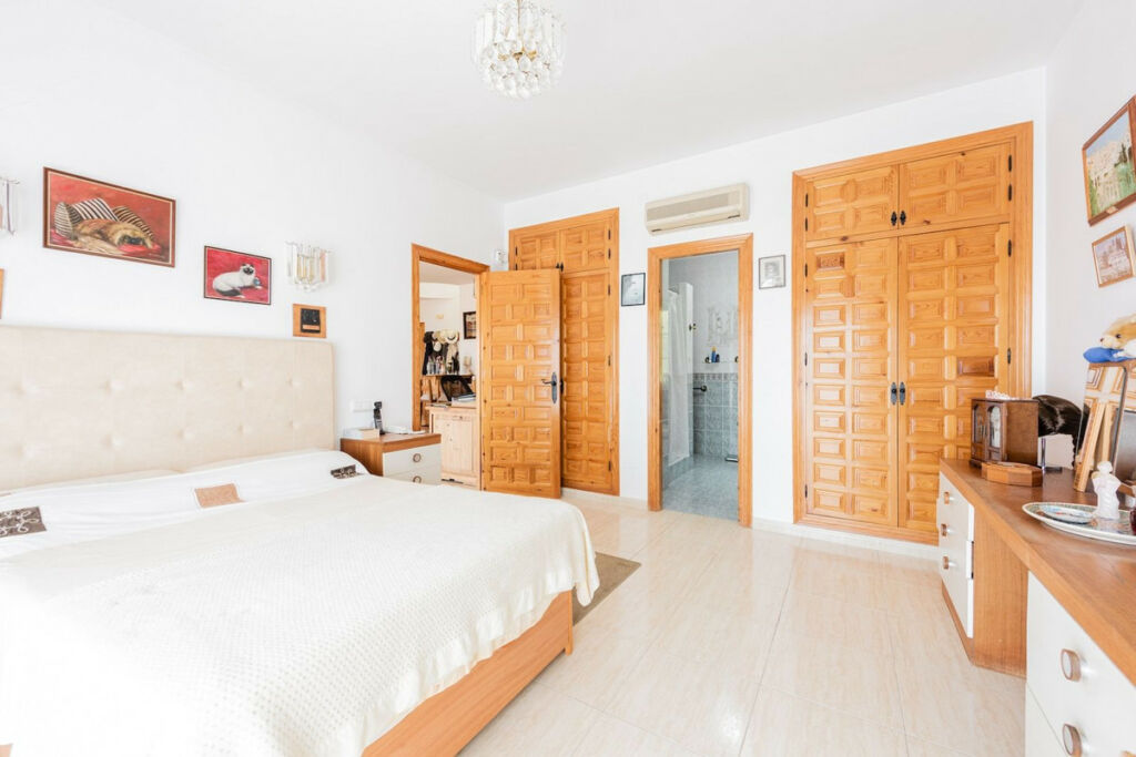 Detached Villa Nerja Málaga - image 9