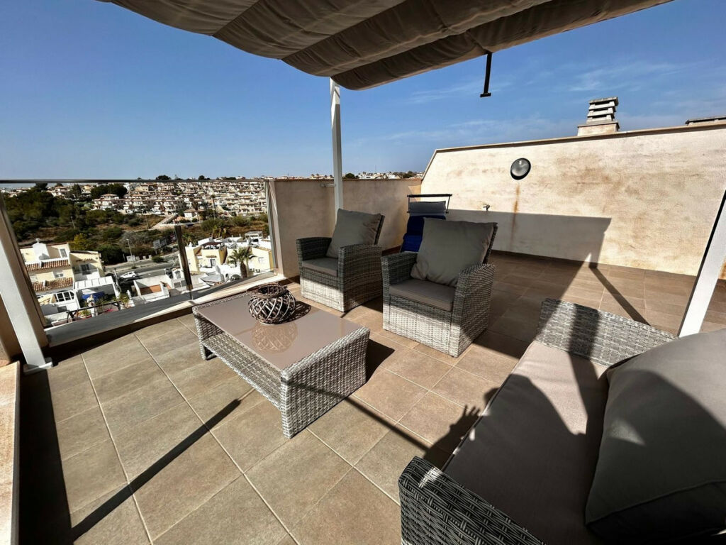 Penthouse Villamartin Alicante - image 9