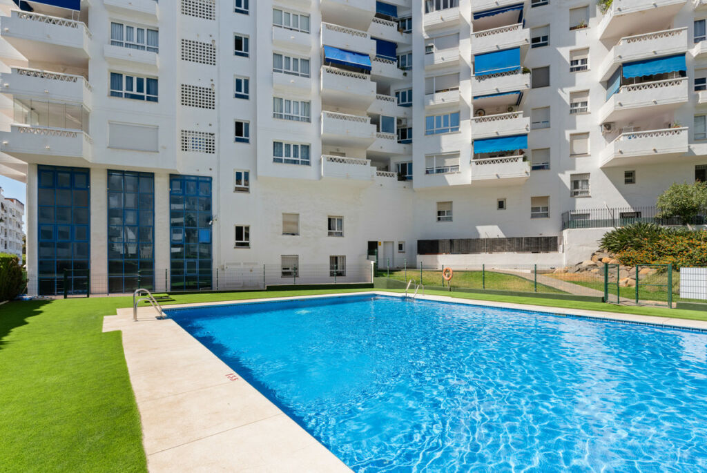 Ground Floor Apartment La Campana Málaga - image 9