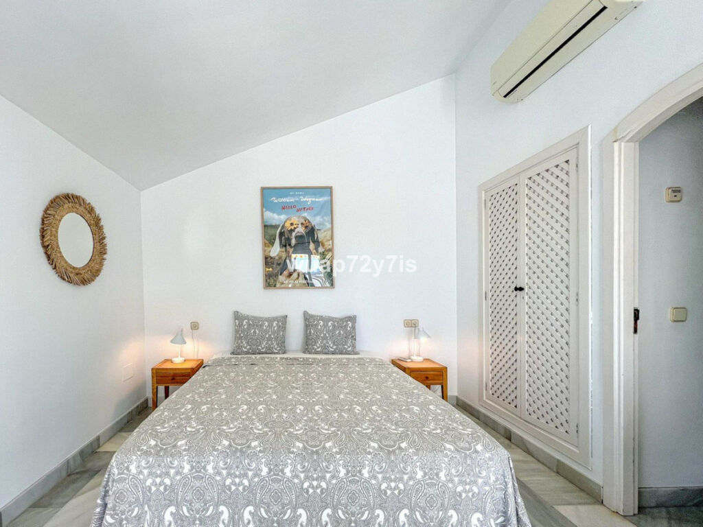 Townhouse Sierra Blanca Málaga - image 17
