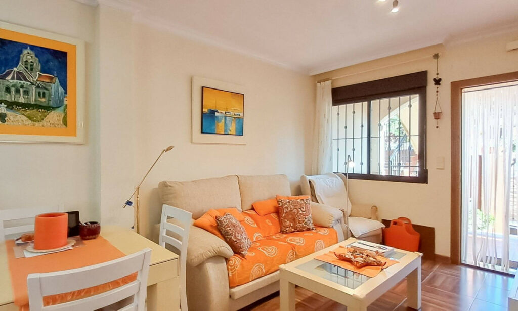 Ground Floor Apartment Torrevieja Alicante - image 9