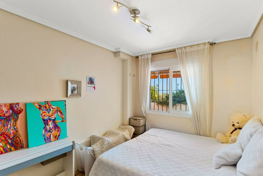 Ground Floor Apartment Benalmadena Málaga - image 9