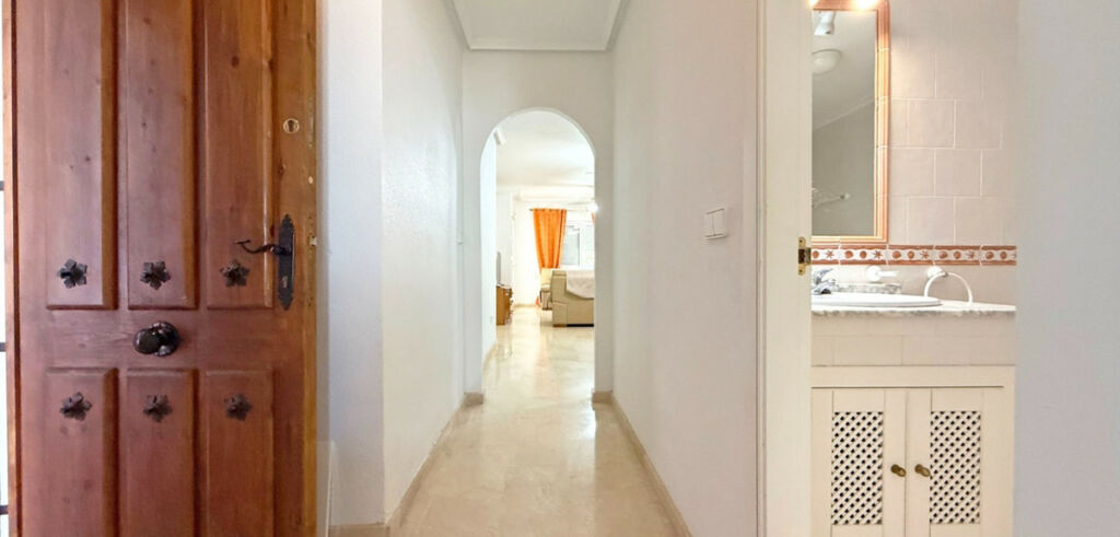 Ground Floor Apartment Villamartin Alicante - image 9