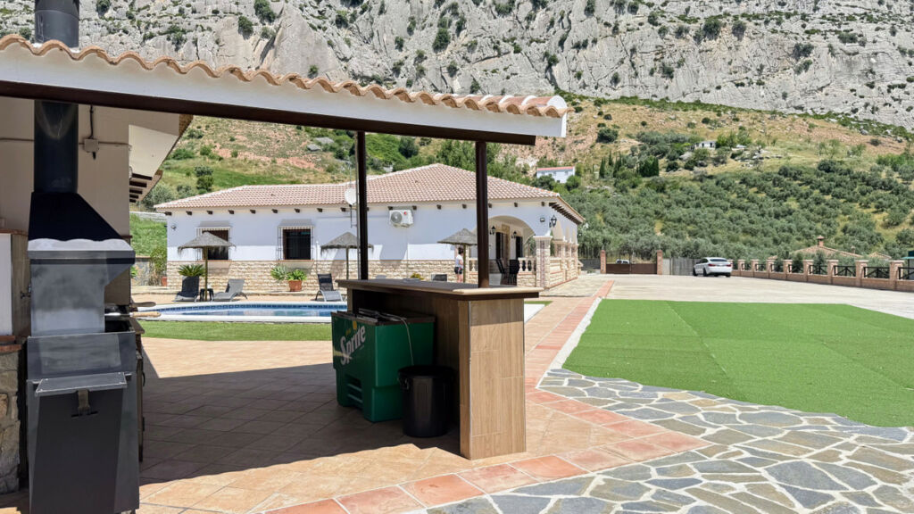 Detached Villa Valle de Abdalajis Málaga - image 8