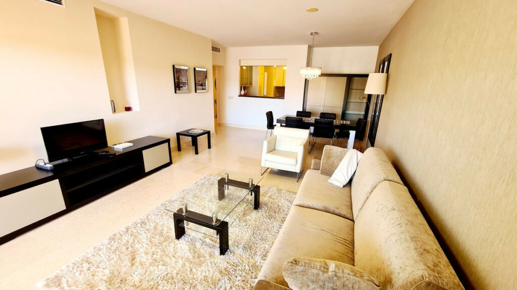 Middle Floor Apartment Benahavís Málaga - image 8