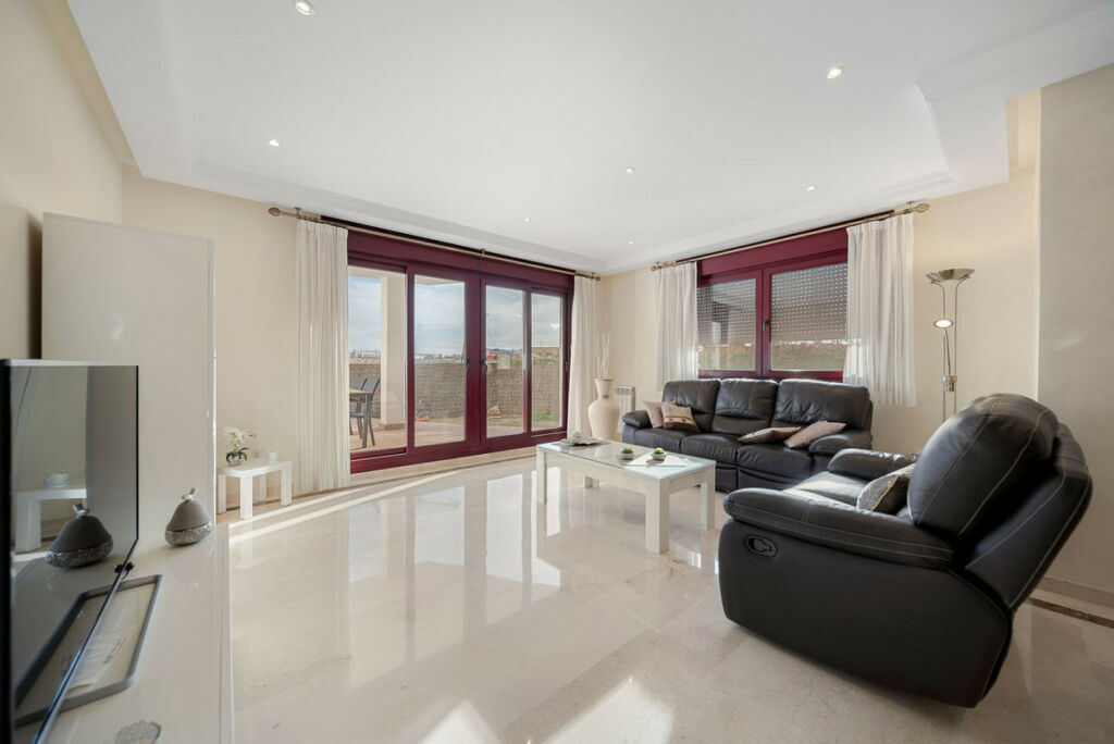 Ground Floor Apartment Casares Playa Málaga - image 9