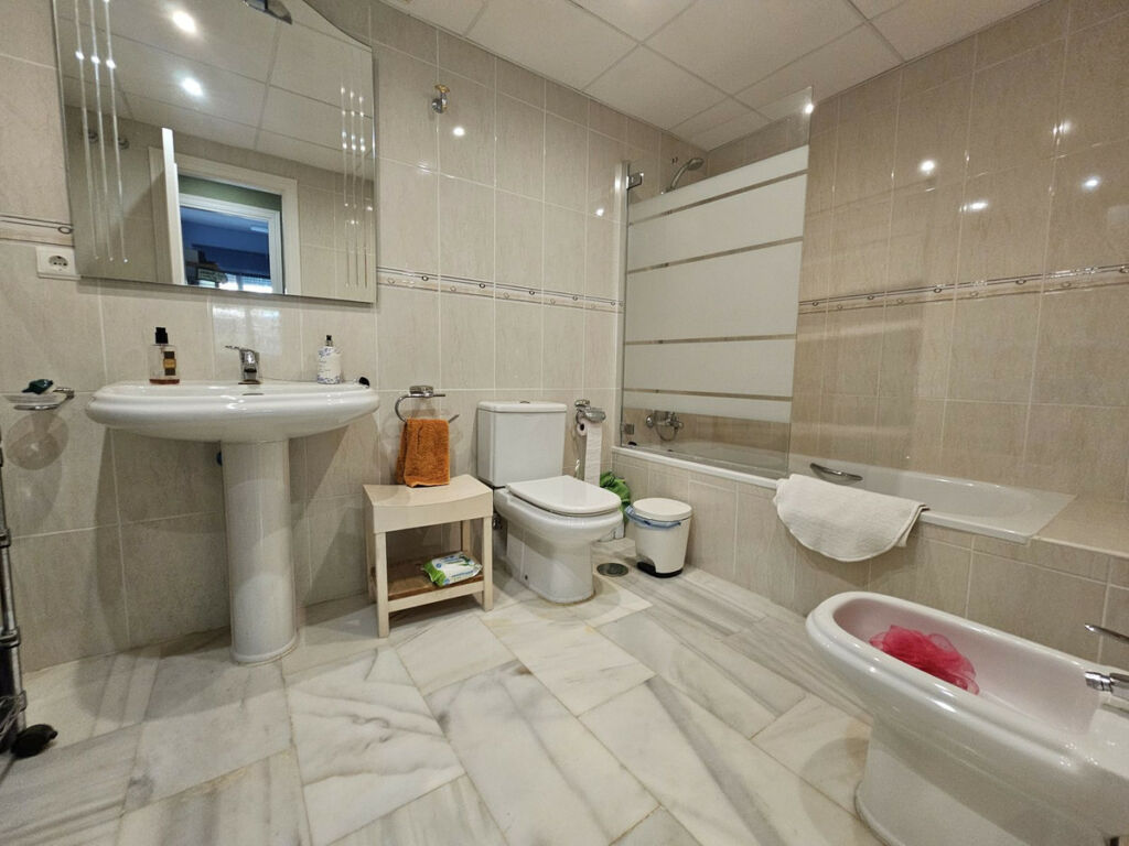Ground Floor Apartment Miraflores Málaga - image 9
