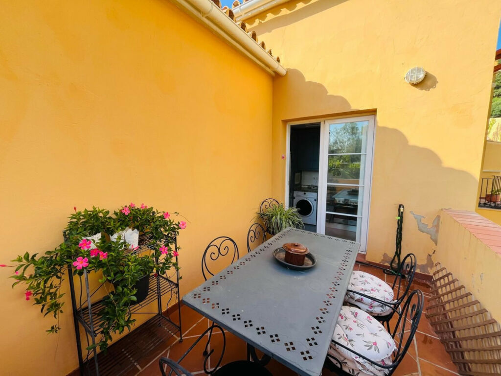 Penthouse Manilva Málaga - image 9