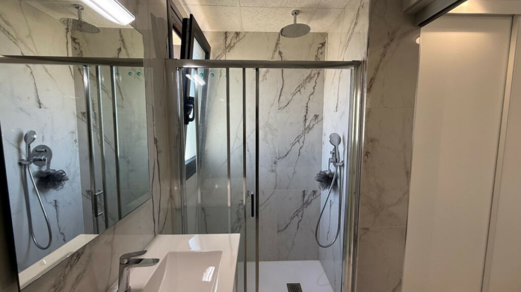 Middle Floor Apartment Orihuela Alicante - image 9