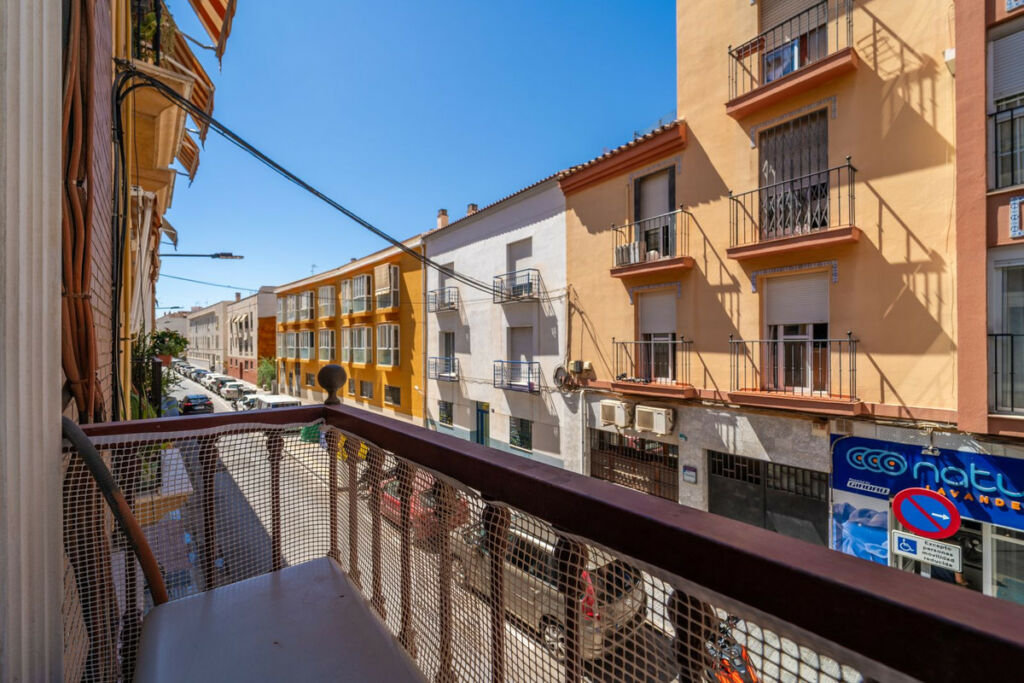 Middle Floor Apartment Málaga Centro Málaga - image 9