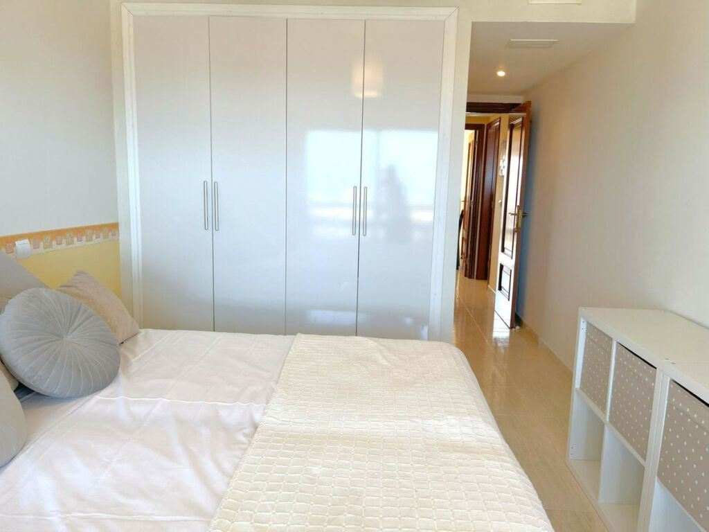 Top Floor Apartment Manilva Málaga - image 9