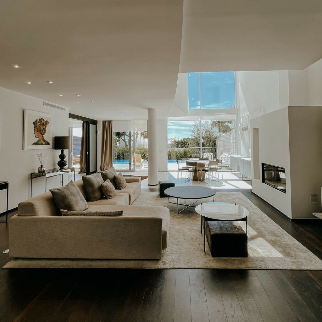 Townhouse Sierra Blanca Málaga - image 9