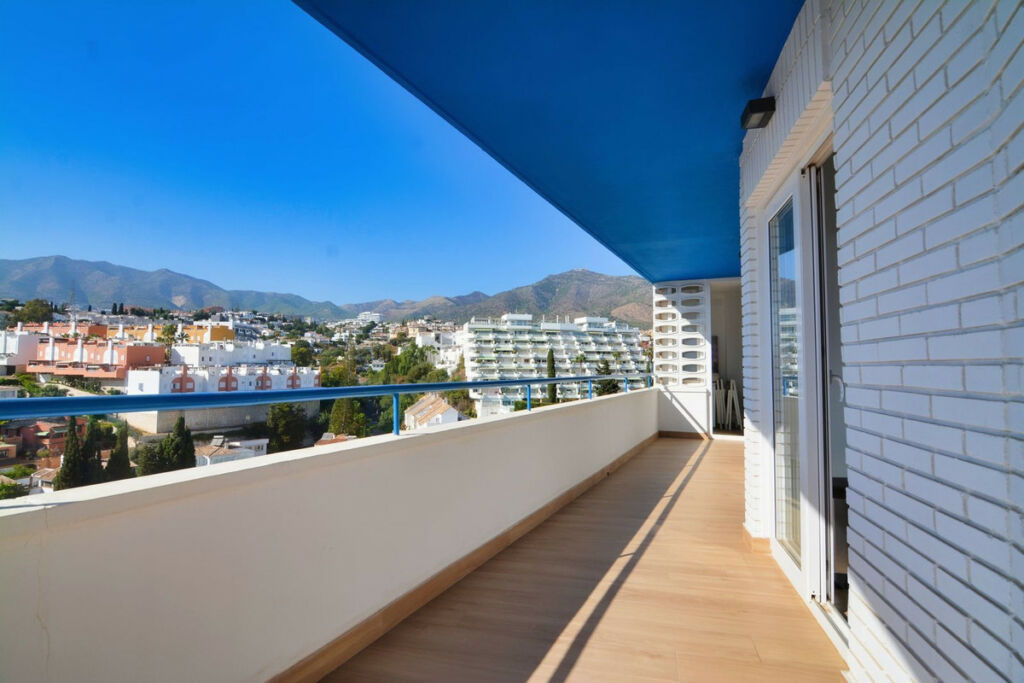 Middle Floor Apartment Torreblanca Málaga - image 9