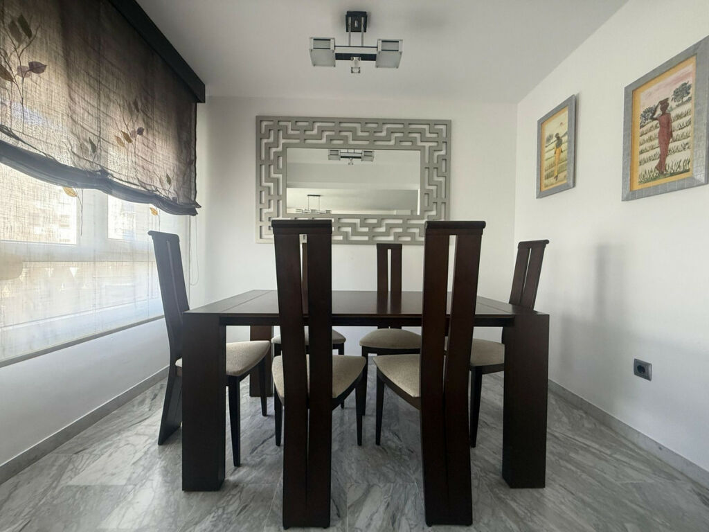 Middle Floor Apartment Nueva Andalucía Málaga - image 9