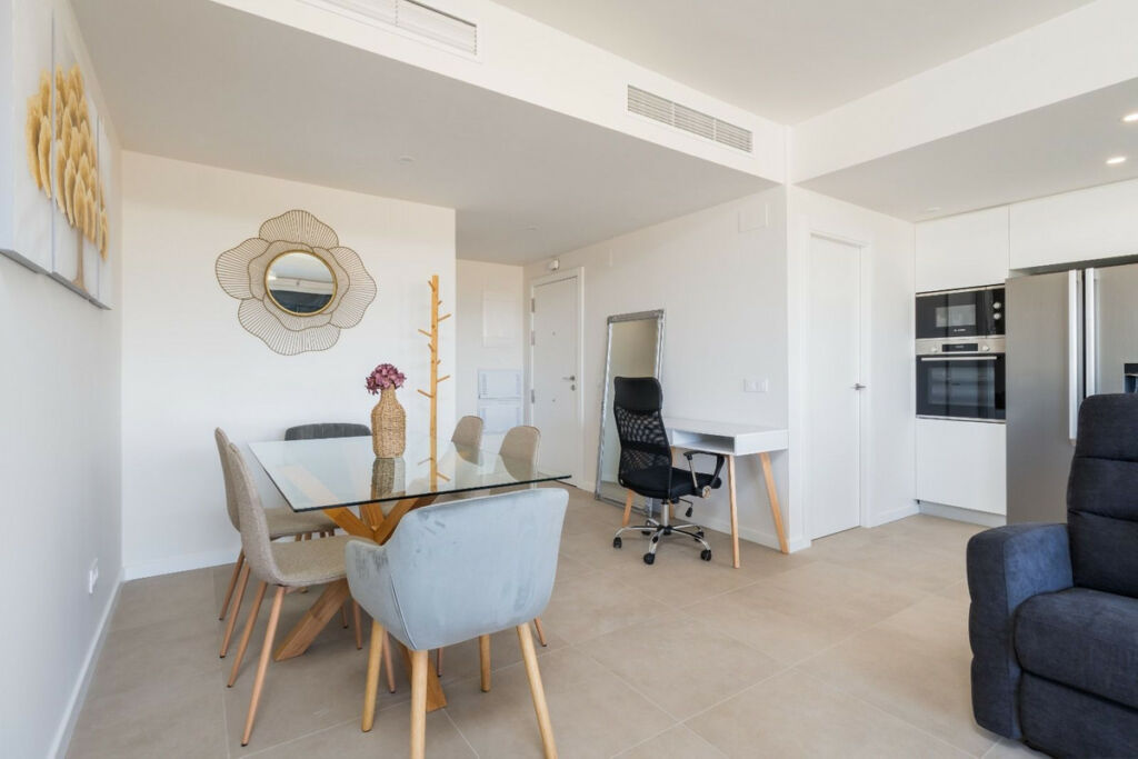 Middle Floor Apartment Torremolinos Málaga - image 9