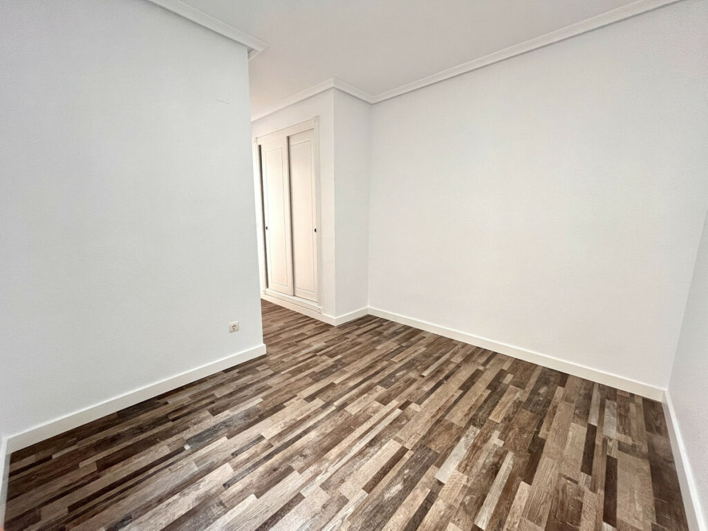 Middle Floor Apartment San Miguel de Salinas Alicante - image 9