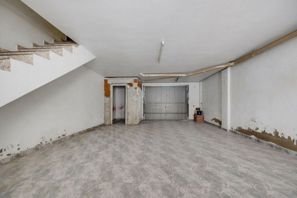 Townhouse Los Montesinos Alicante - image 9