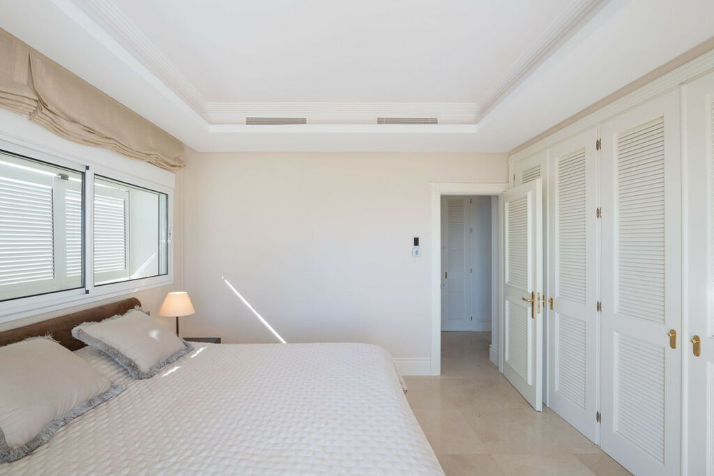 Detached Villa Marbella Málaga - image 9