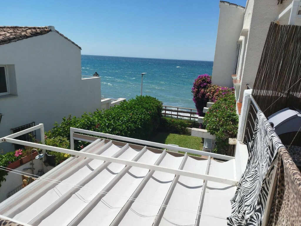 Semi-Detached House Estepona Málaga - image 9