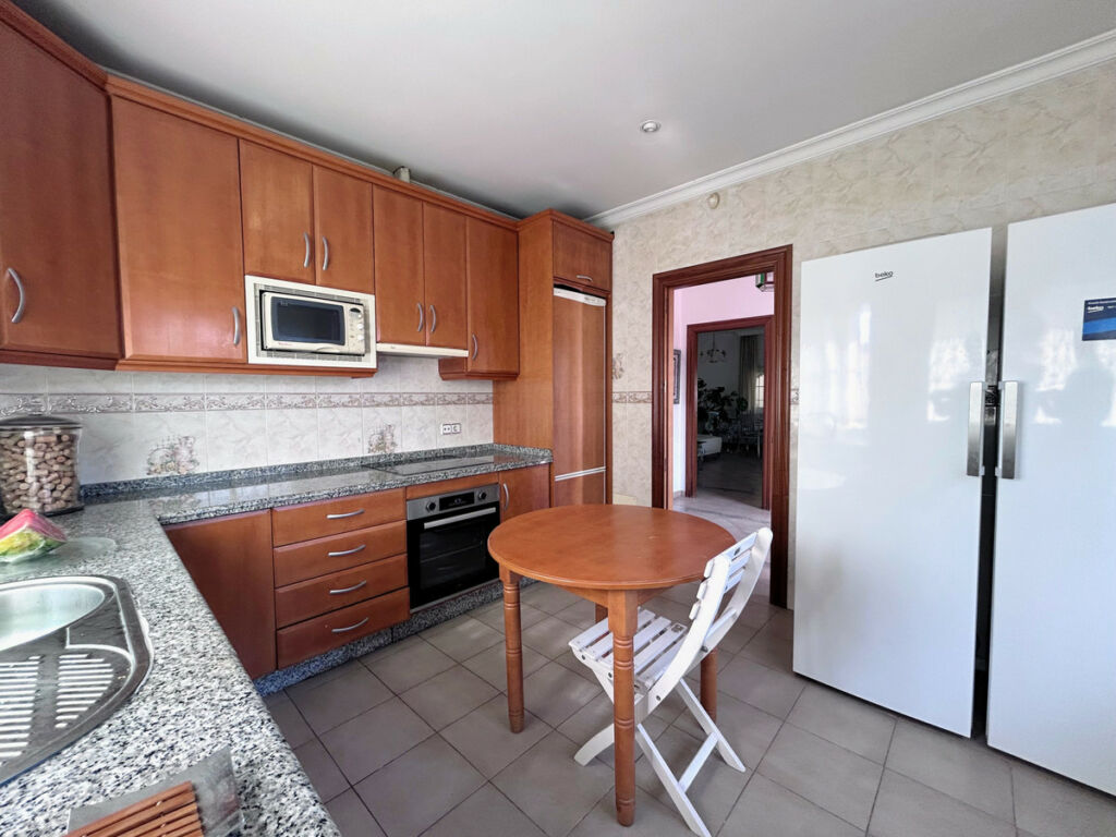 Detached Villa San Pedro de Alcántara Málaga - image 9