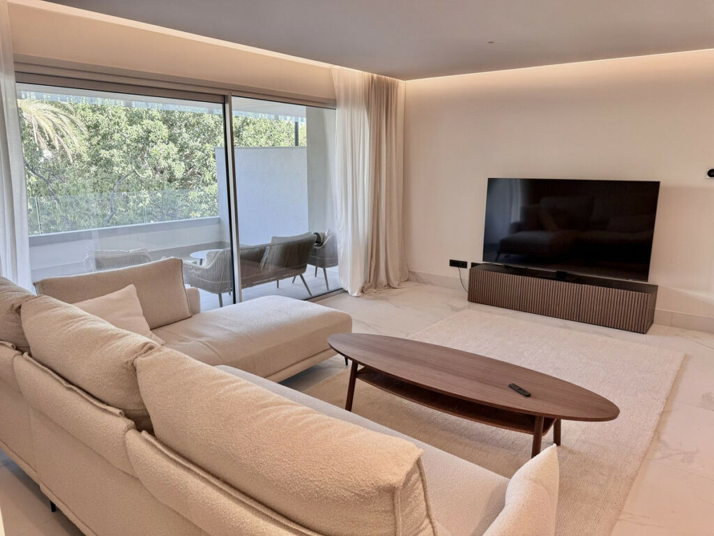 Middle Floor Apartment San Pedro de Alcántara Málaga - image 8