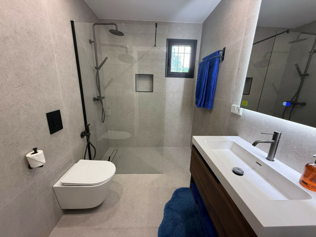Ground Floor Apartment Estepona Málaga - image 9