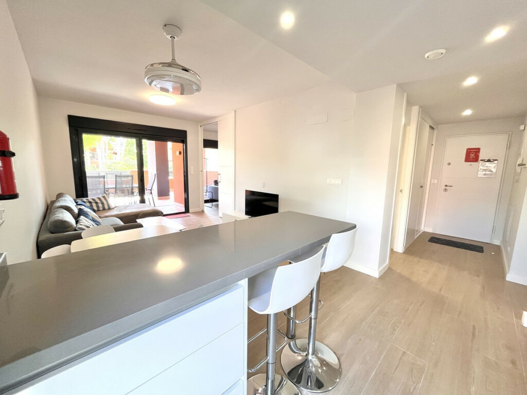 Middle Floor Apartment Villamartin Alicante - image 10