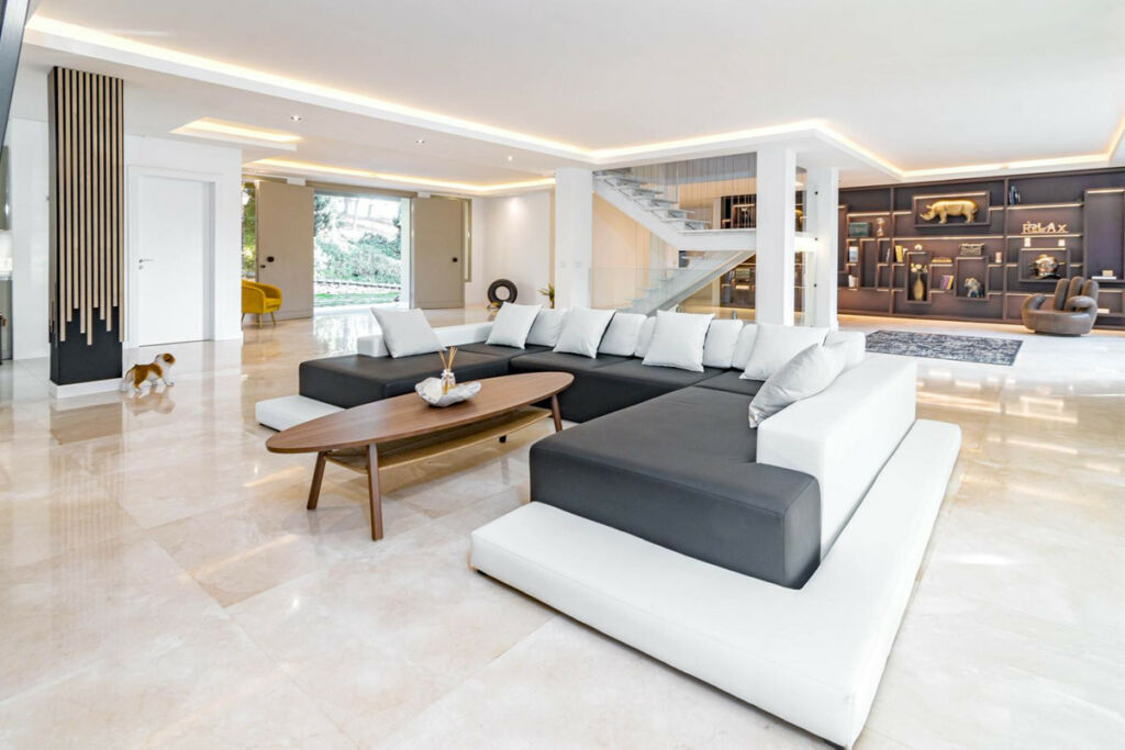 Detached Villa Marbella Málaga - image 9