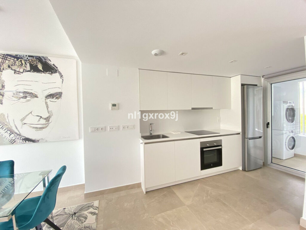Townhouse Estepona Málaga - image 9