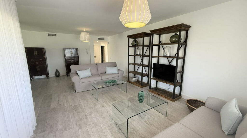 Middle Floor Apartment Guadalmina Alta Málaga - image 9