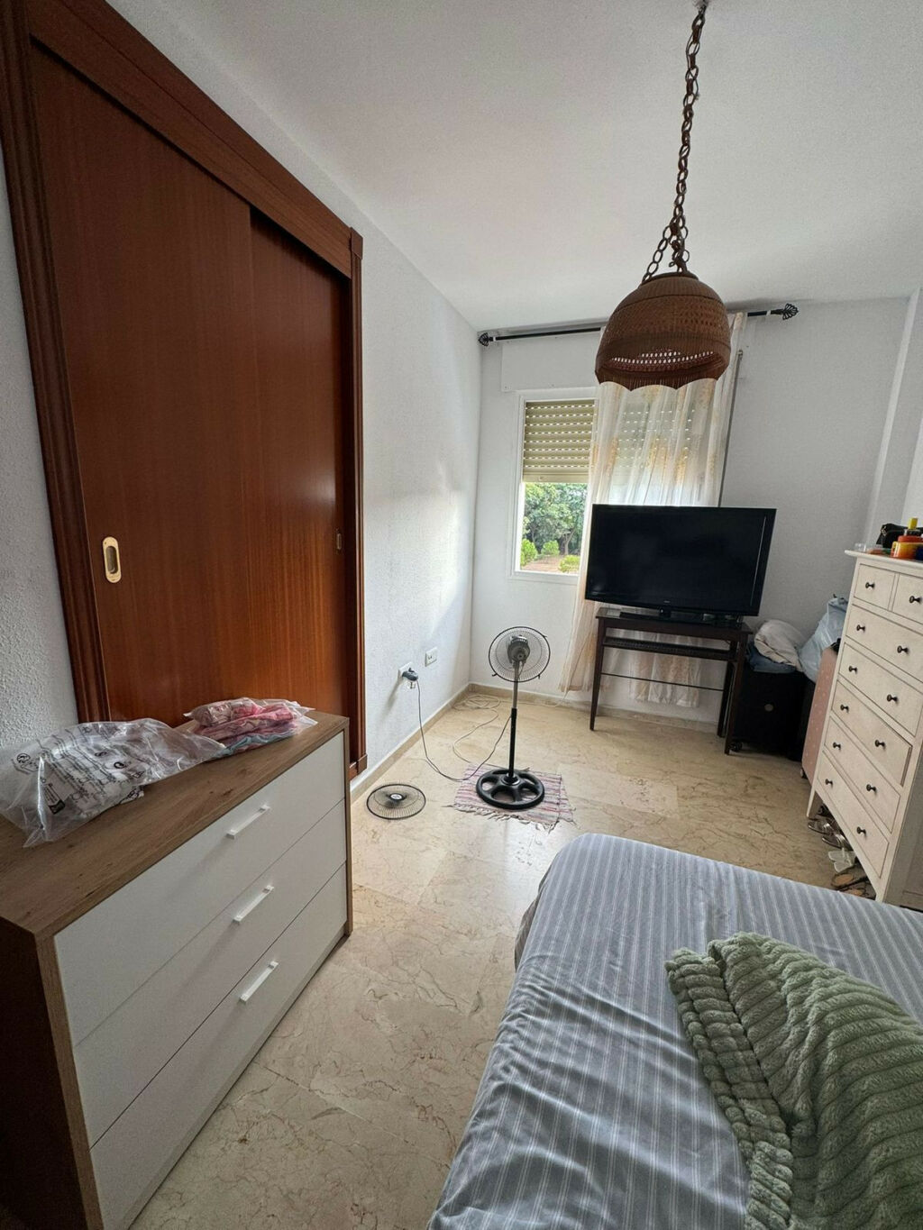 Middle Floor Apartment Calahonda Málaga - image 8