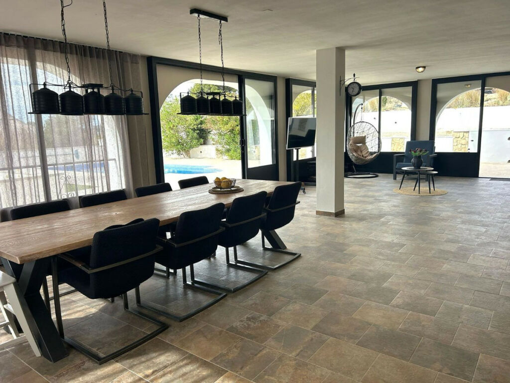 Bungalow Villajoyosa Alicante - image 9