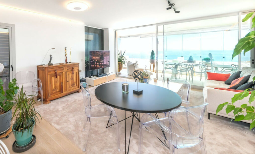 Middle Floor Apartment Fuengirola Málaga - image 9