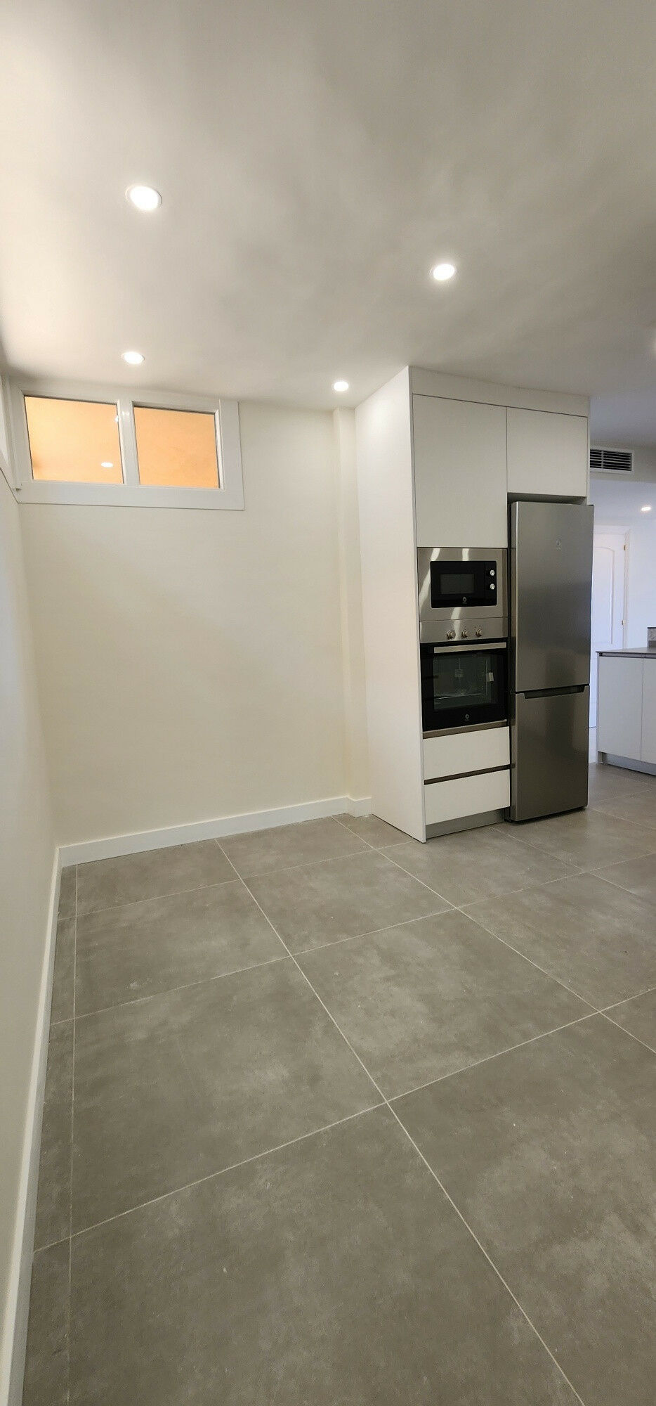 Middle Floor Apartment Calahonda Málaga - image 9