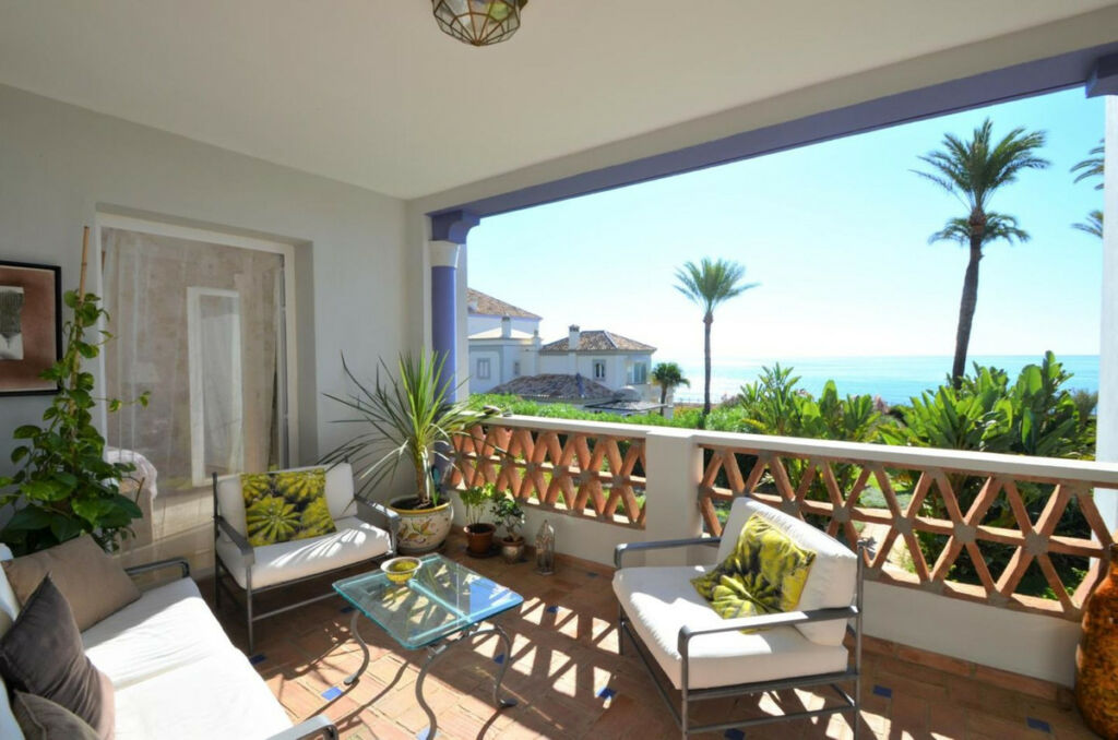 Middle Floor Apartment Casares Playa Málaga - image 9