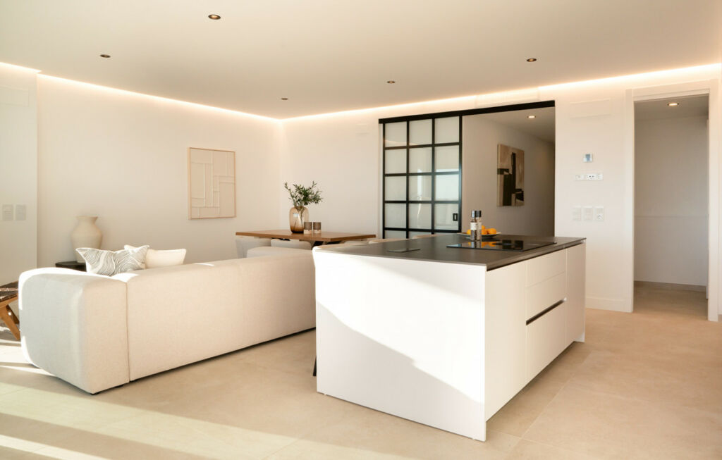 Middle Floor Apartment Estepona Málaga - image 10