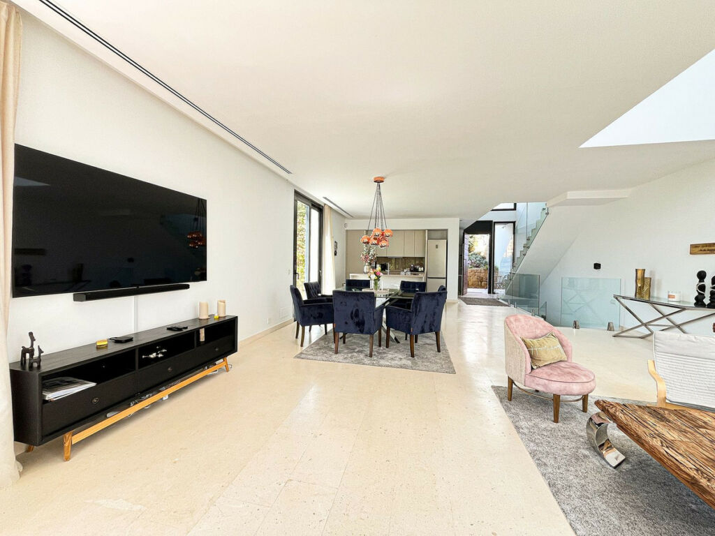 Semi-Detached House Cabopino Málaga - image 9