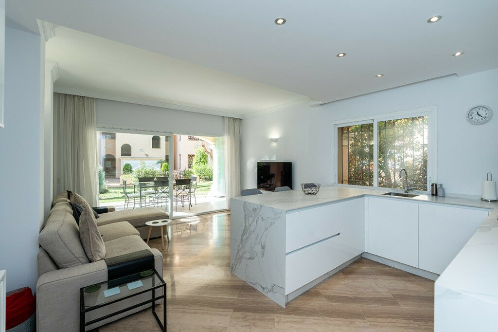 Ground Floor Apartment Marbella Málaga - image 9
