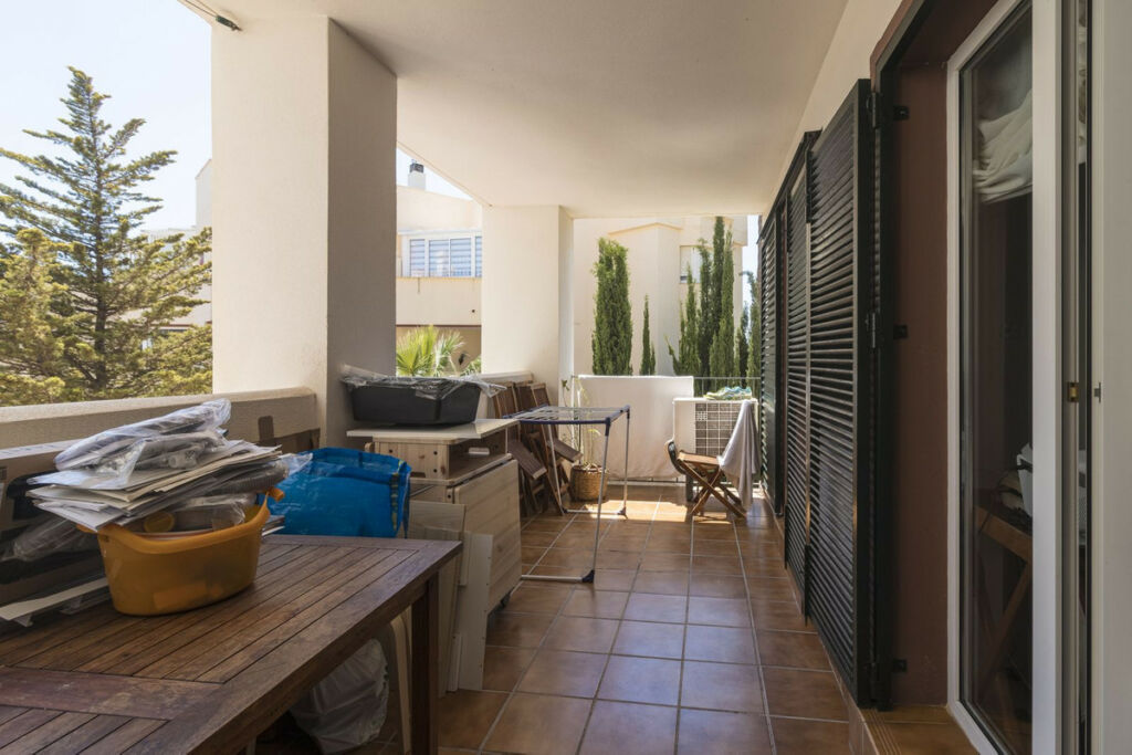 Middle Floor Apartment Benalmadena Málaga - image 9