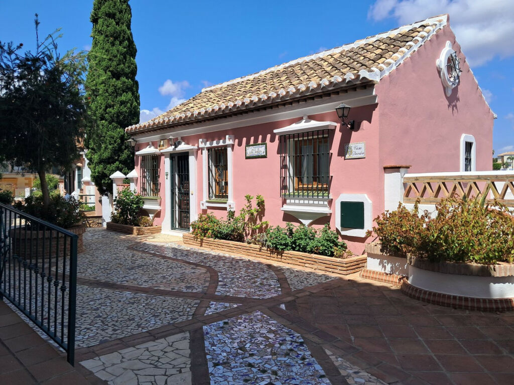 Detached Villa Mijas Costa Málaga - image 9