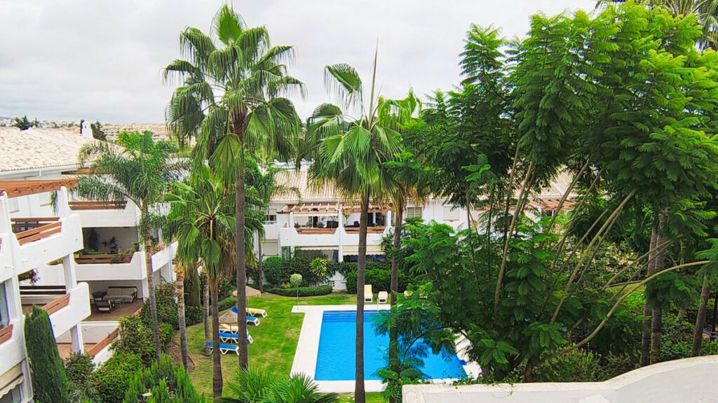 Ground Floor Apartment Selwo Málaga - image 9