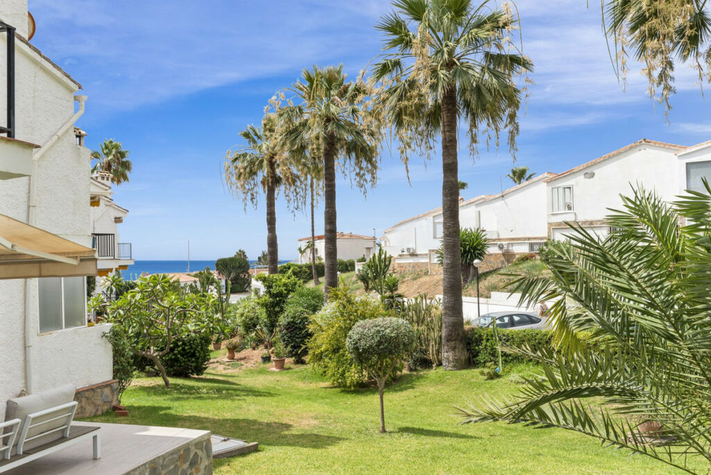 Ground Floor Apartment La Cala de Mijas Málaga - image 9