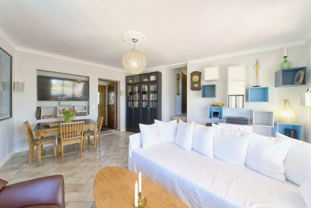 Detached Villa Fuengirola Málaga - image 9