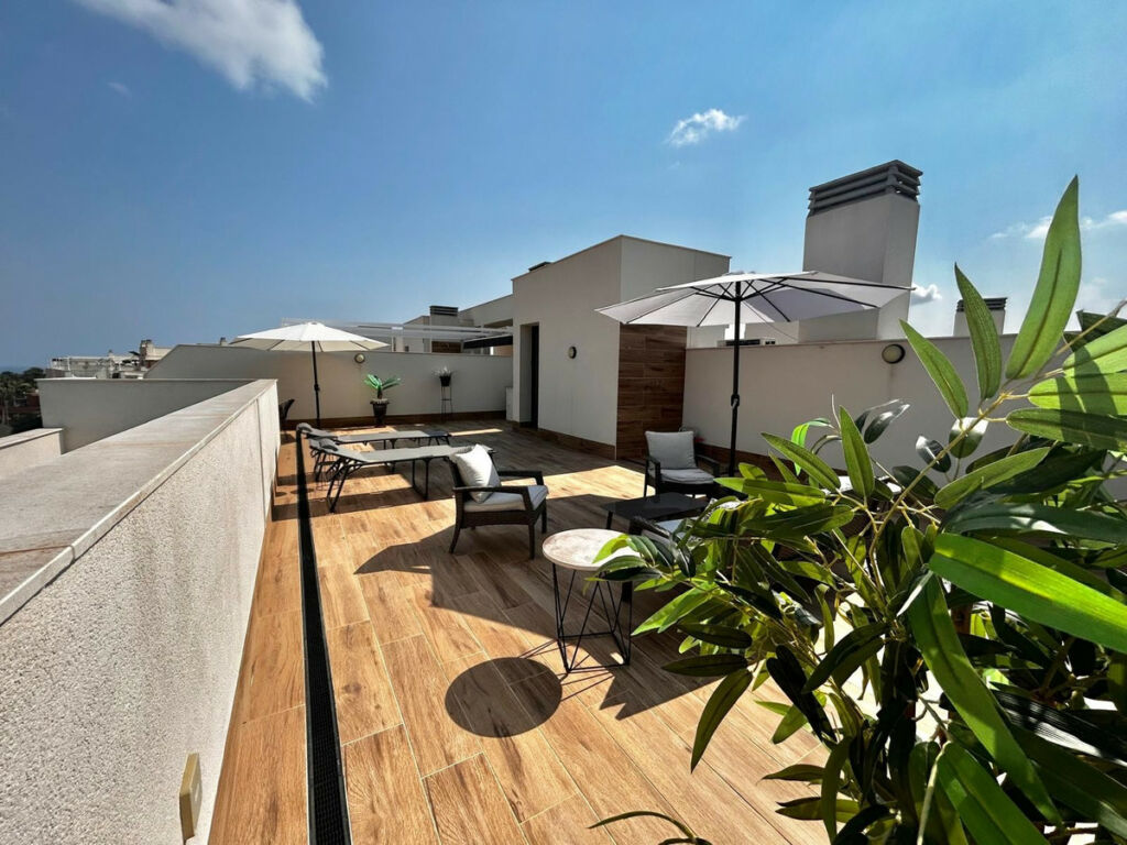 Penthouse Villamartin Alicante - image 9